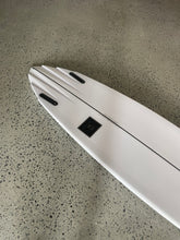 Load image into Gallery viewer, SJS Custom Winged Twin Pin performance surfboard – handcrafted by Scotty James – Gold Coast, Australia - detail channels