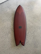 Load image into Gallery viewer, SJS Custom 5'10 Hip Fish performance surfboard handcrafted by Scotty James on the Gold Coast, Australia – cutlap detail
